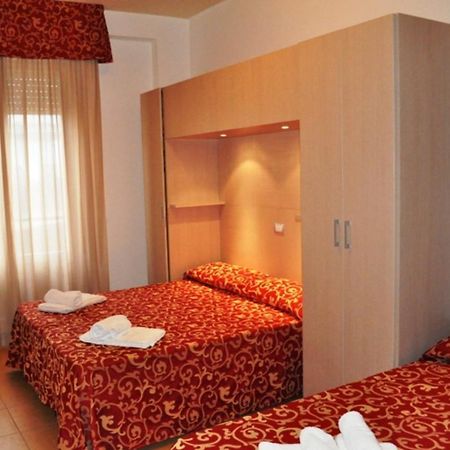 Hotel Mimosa Bellaria-Igea Marina Pokoj fotografie